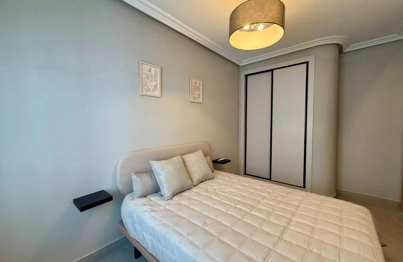 Resale - Apartment / flat - Torrevieja - Playa del Cura