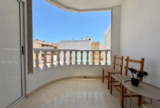 Resale - Apartment / flat - Torrevieja - Playa del Cura