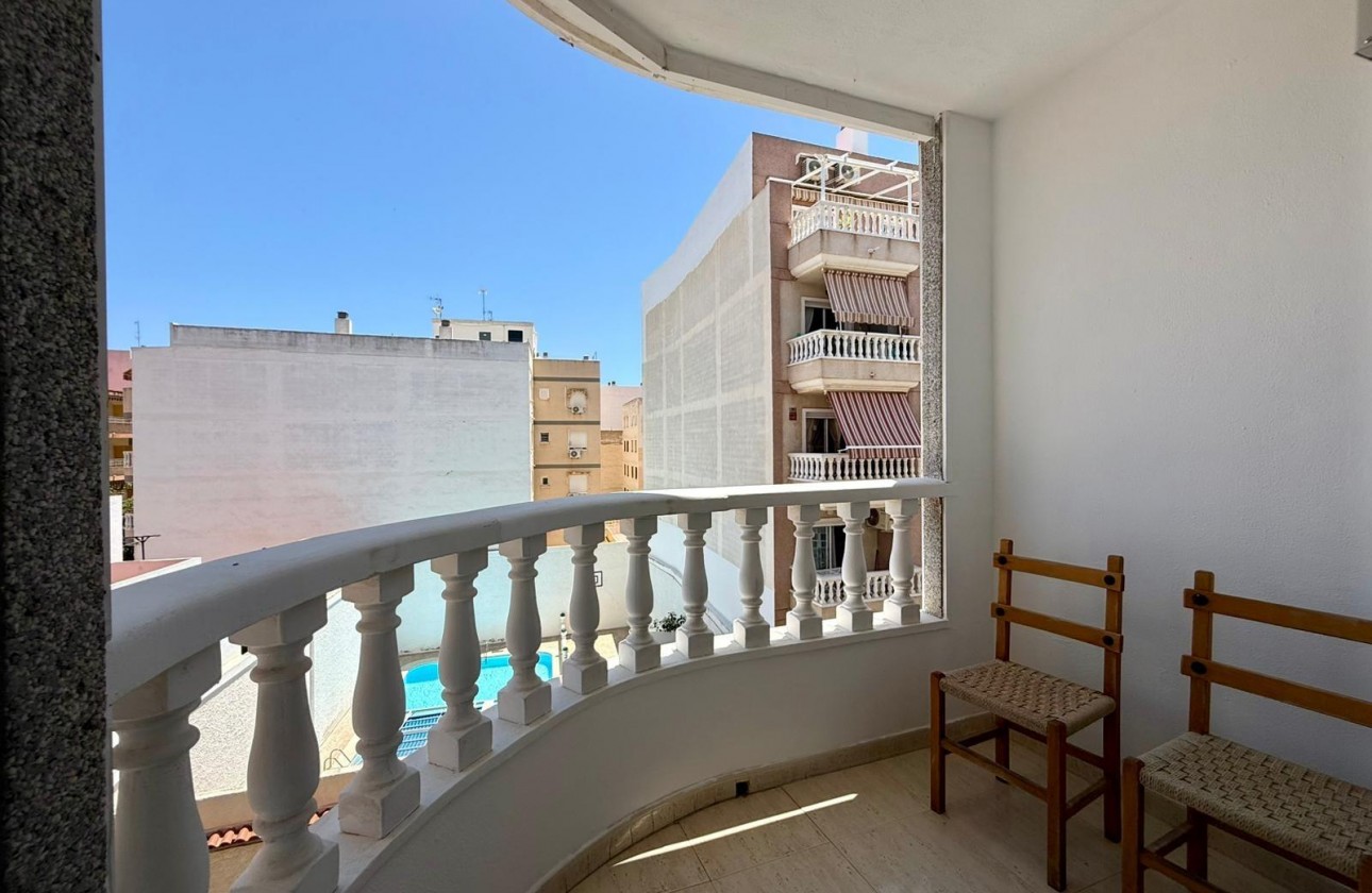 Resale - Apartment / flat - Torrevieja - Playa del Cura