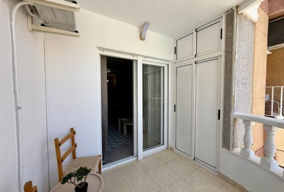 Resale - Apartment / flat - Torrevieja - Playa del Cura