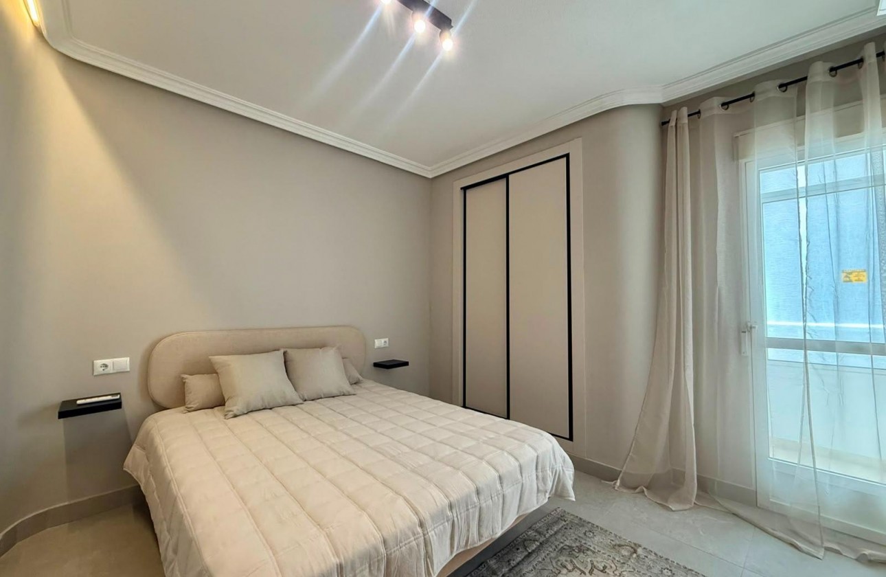 Resale - Apartment / flat - Torrevieja - Playa del Cura