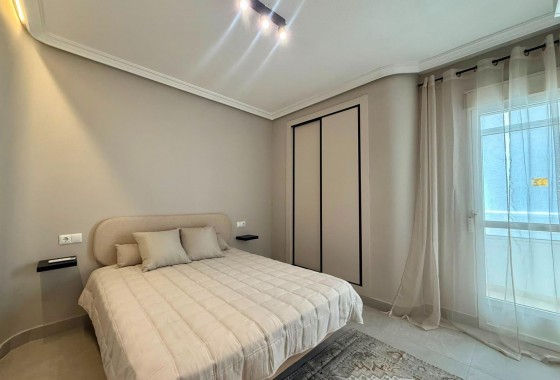Resale - Apartment / flat - Torrevieja - Playa del Cura