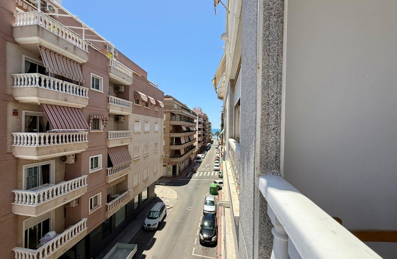 Resale - Apartment / flat - Torrevieja - Playa del Cura