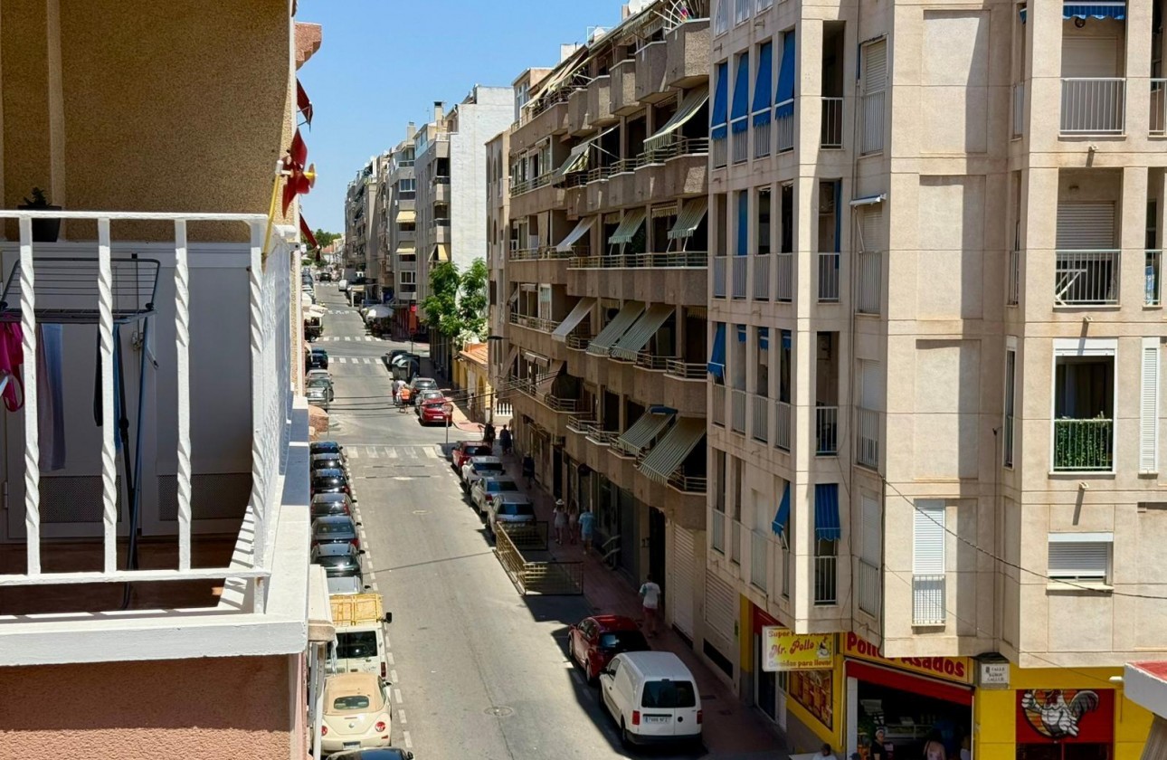 Resale - Apartment / flat - Torrevieja - Playa del Cura