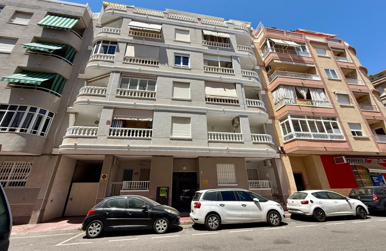 Resale - Apartment / flat - Torrevieja - Playa del Cura