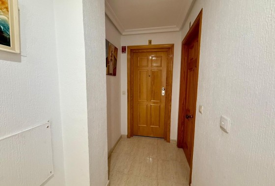 Resale - Apartment / flat - Torrevieja - Playa del Cura