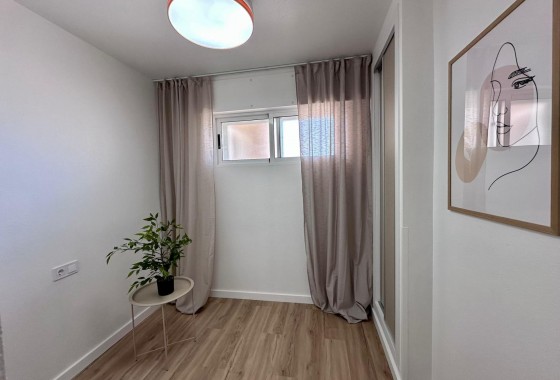 Reventa - Apartamento / piso - Torrevieja - Habaneras