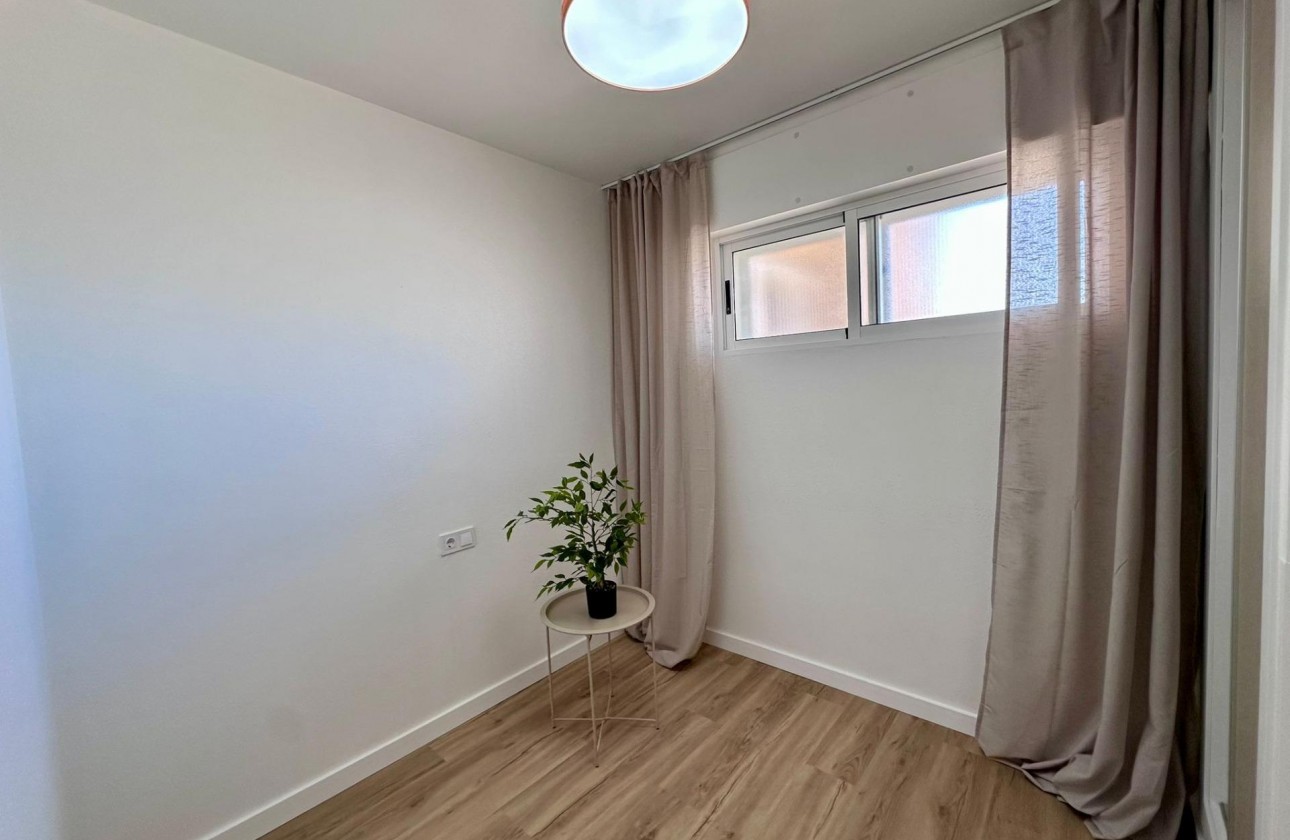 Reventa - Apartamento / piso - Torrevieja - Habaneras