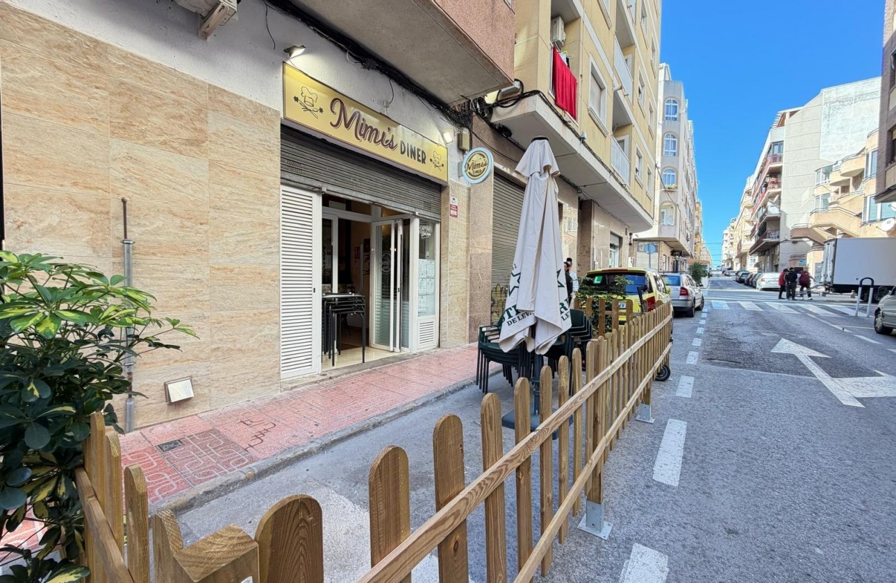 Reventa - Comercial - Torrevieja - Playa de los Locos