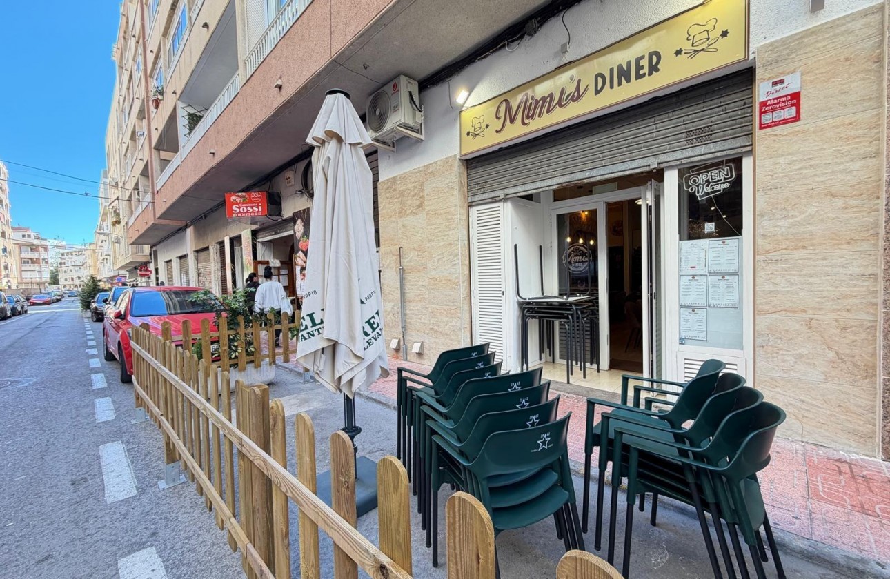Reventa - Comercial - Torrevieja - Playa de los Locos