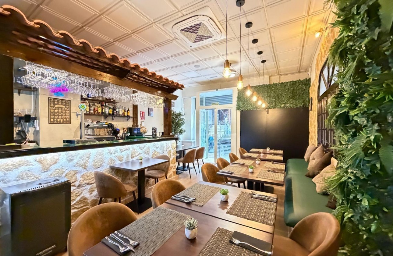 Reventa - Comercial - Torrevieja - Playa de los Locos