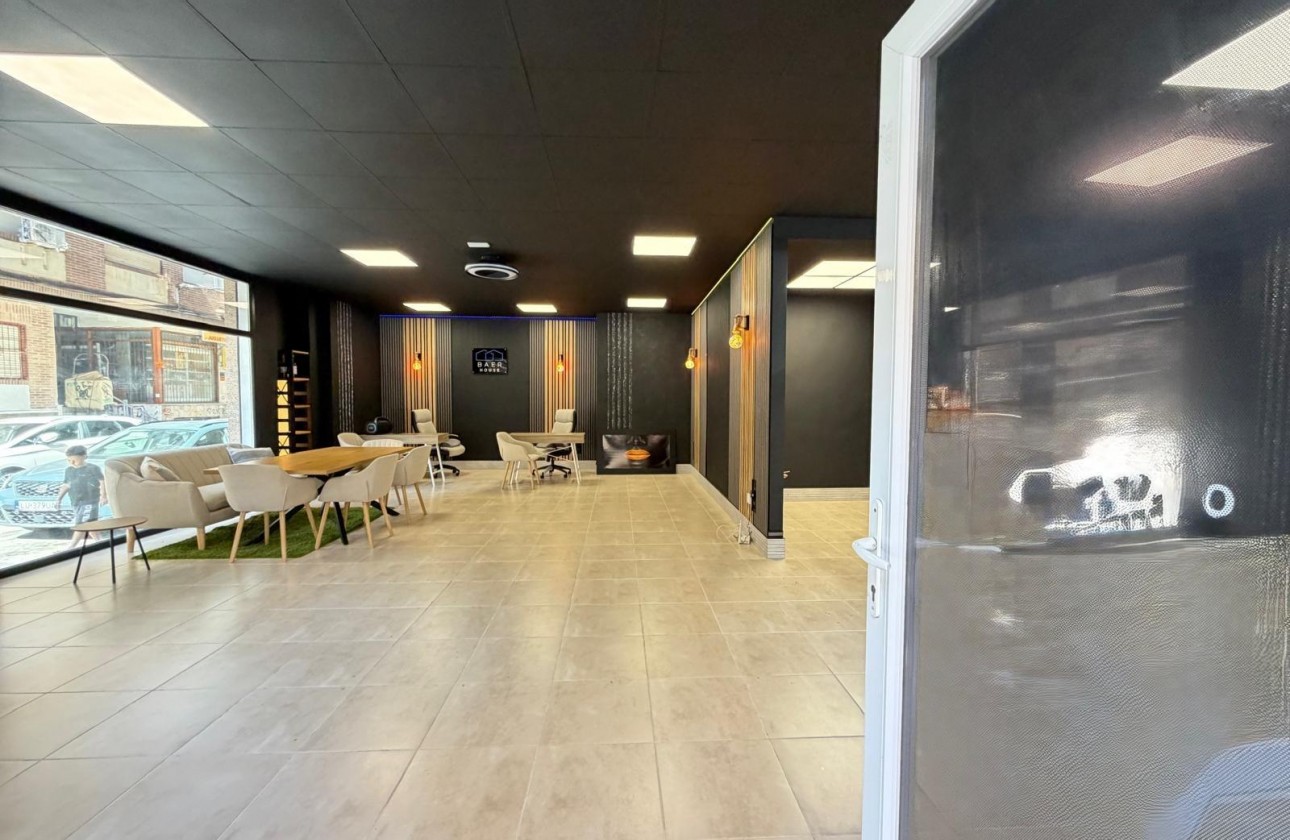 Reventa - Comercial - Torrevieja - Playa de los Locos