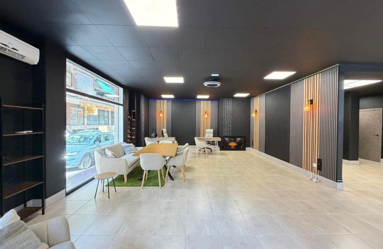 Reventa - Comercial - Torrevieja - Playa de los Locos