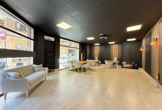 Reventa - Comercial - Torrevieja - Playa de los Locos