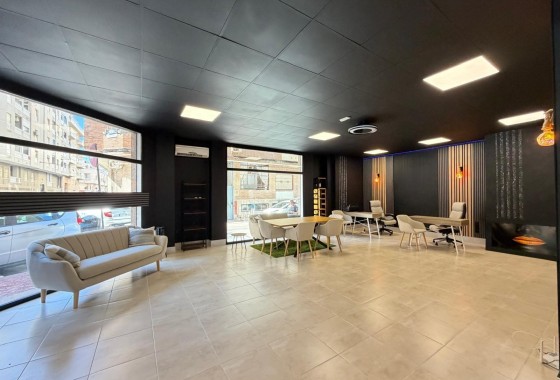 Reventa - Comercial - Torrevieja - Playa de los Locos