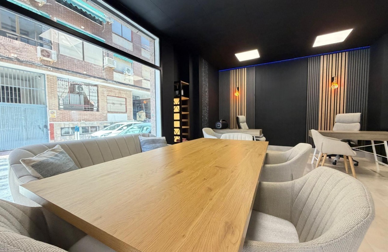 Reventa - Comercial - Torrevieja - Playa de los Locos
