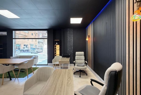 Reventa - Comercial - Torrevieja - Playa de los Locos
