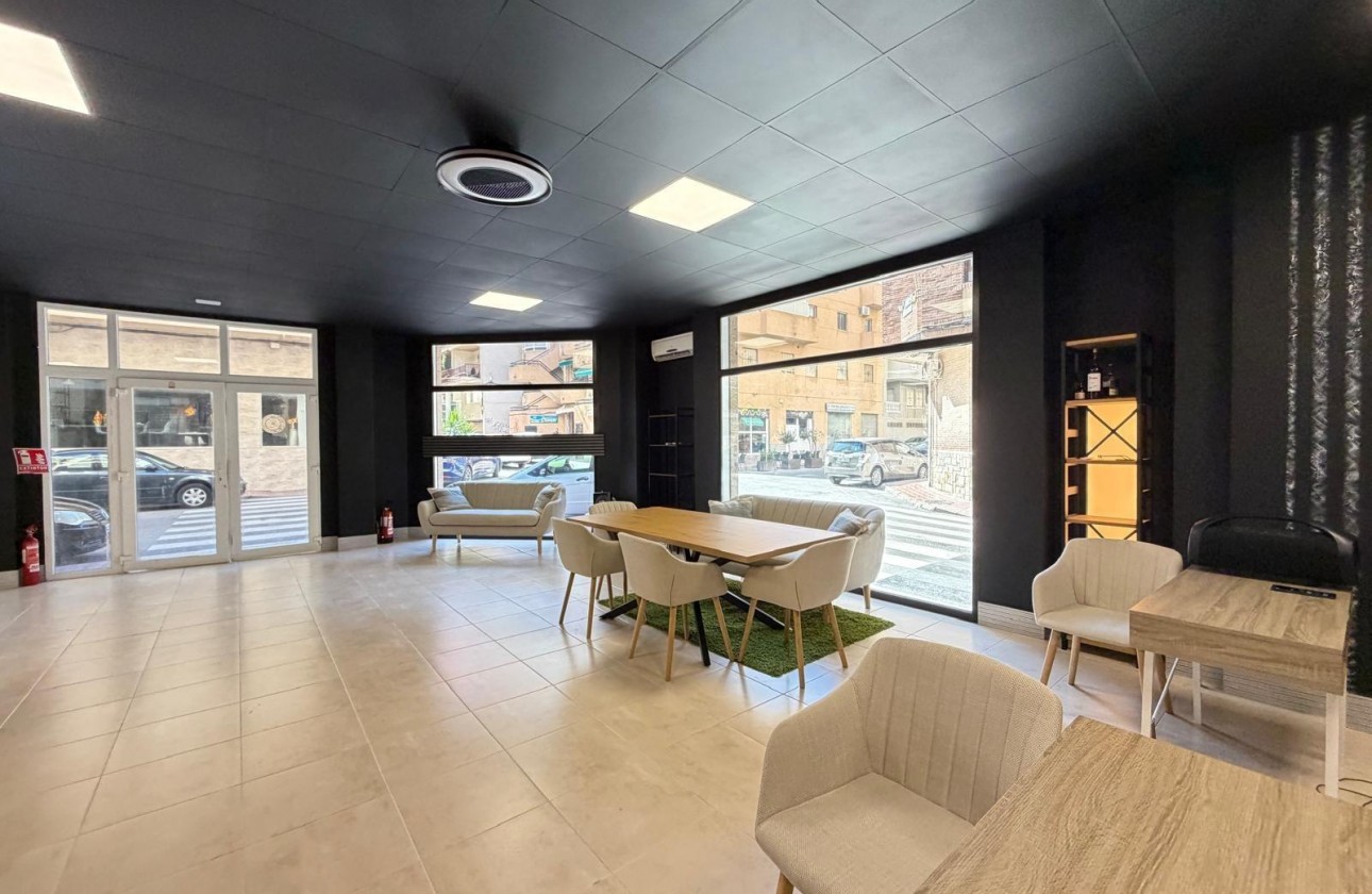 Reventa - Comercial - Torrevieja - Playa de los Locos