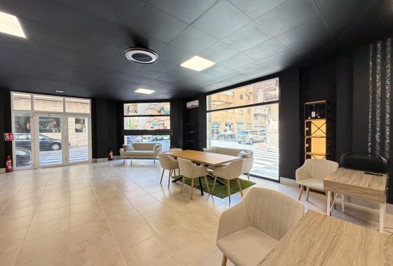 Reventa - Comercial - Torrevieja - Playa de los Locos