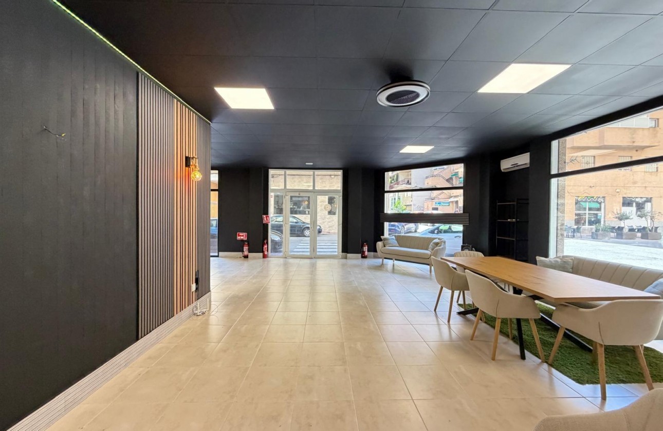 Reventa - Comercial - Torrevieja - Playa de los Locos