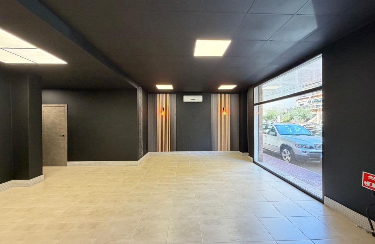 Reventa - Comercial - Torrevieja - Playa de los Locos