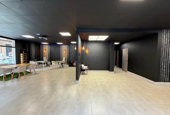 Reventa - Comercial - Torrevieja - Playa de los Locos