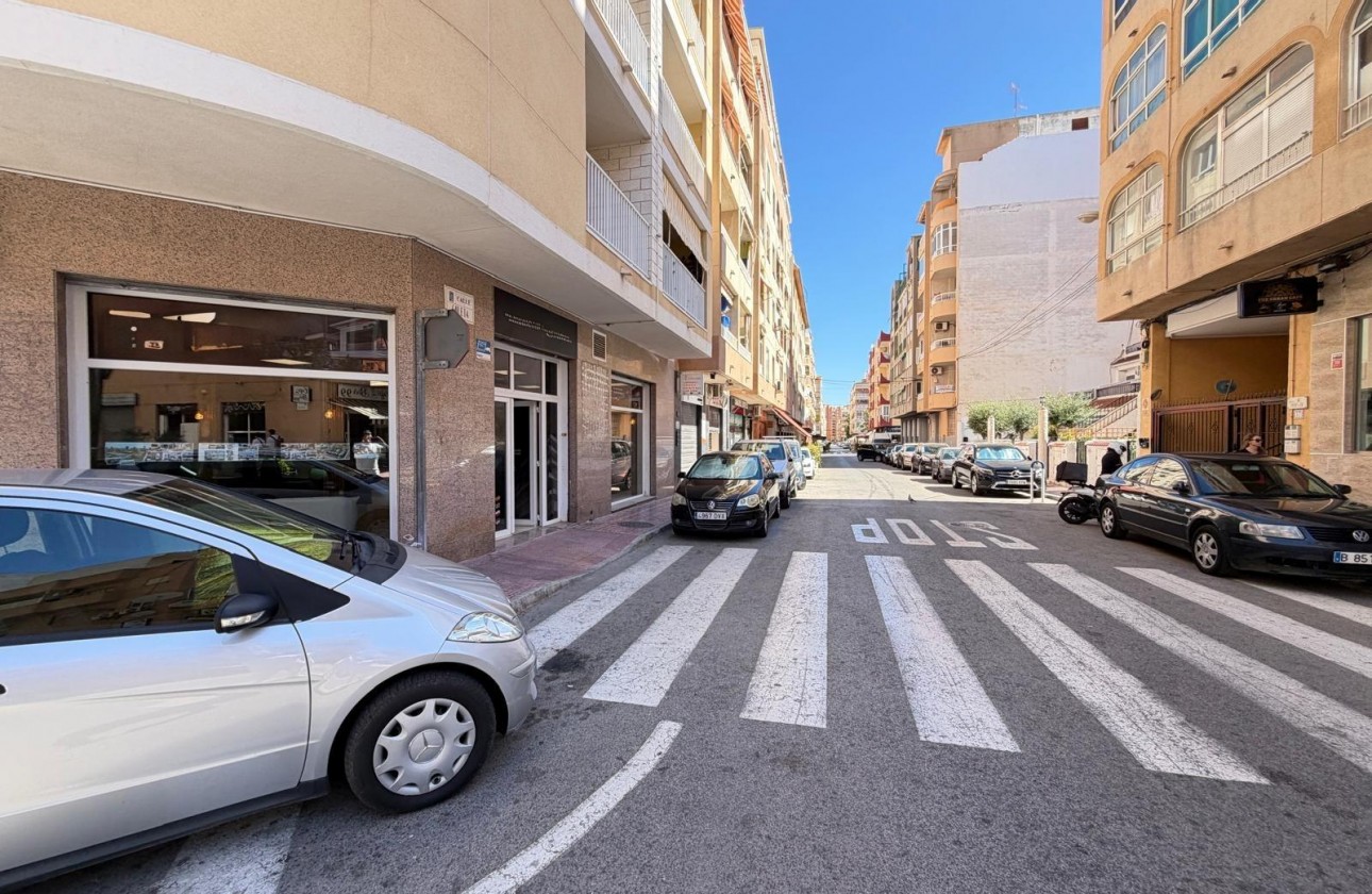 Reventa - Comercial - Torrevieja - Playa de los Locos