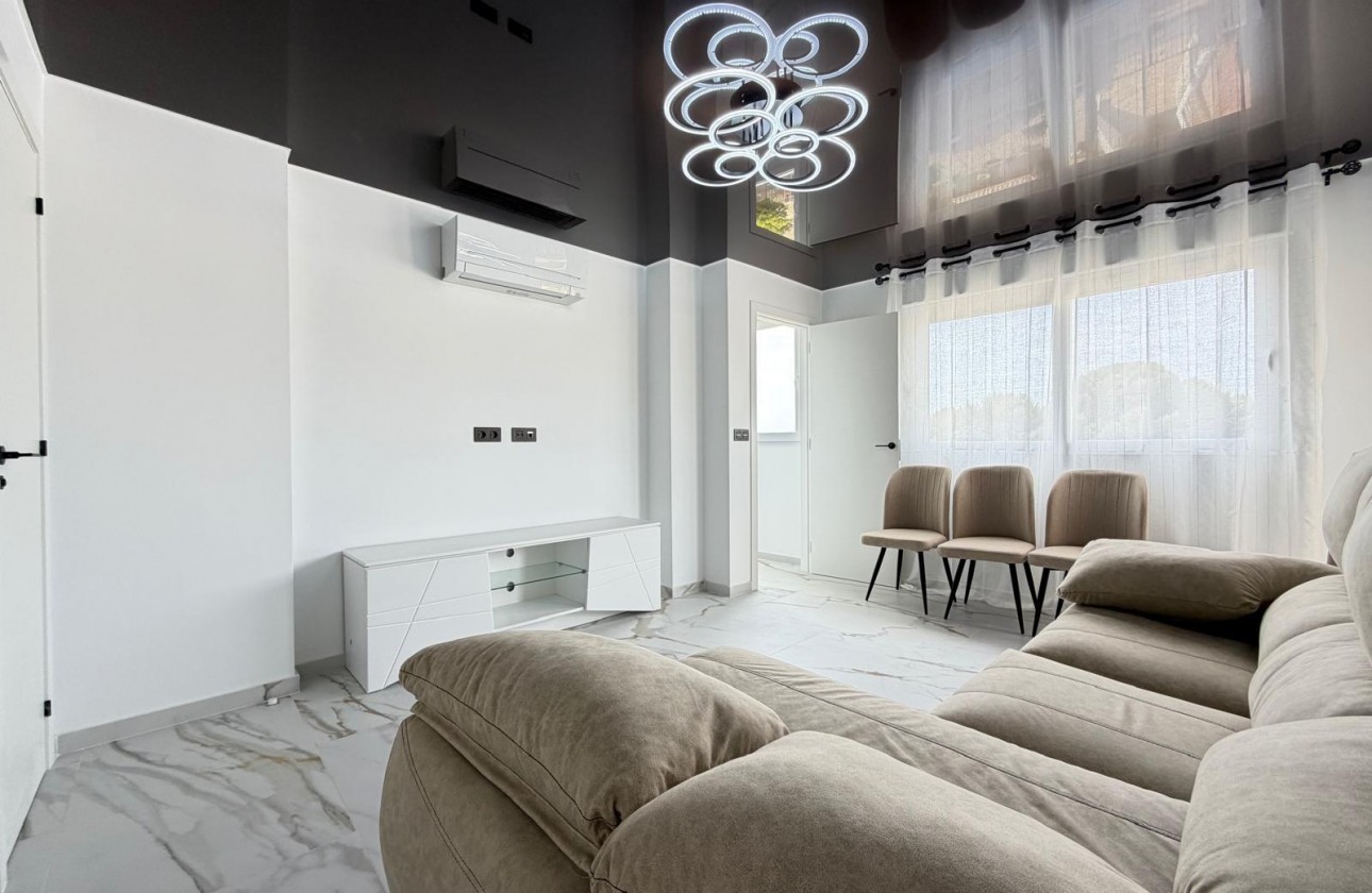 Resale - Apartment / flat - Orihuela Costa - La Zenia