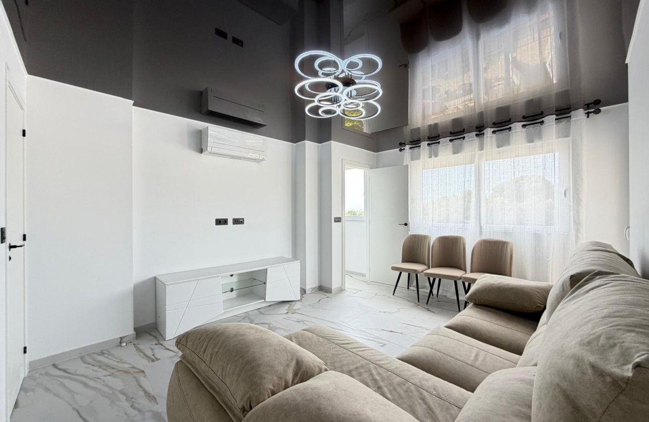 Resale - Apartment / flat - Orihuela Costa - La Zenia