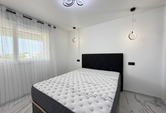Resale - Apartment / flat - Orihuela Costa - La Zenia