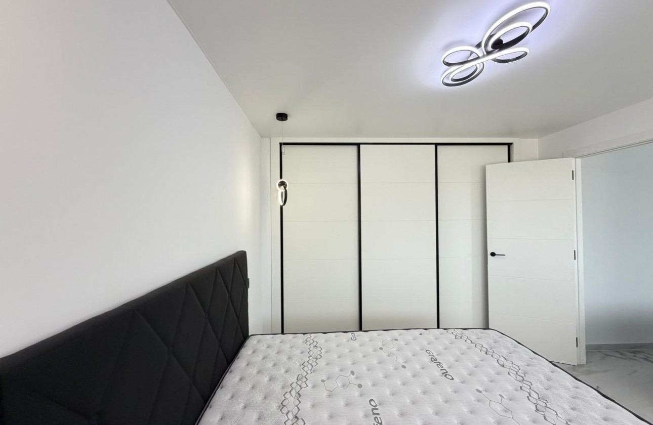 Resale - Apartment / flat - Orihuela Costa - La Zenia