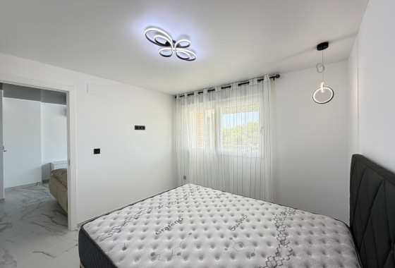 Resale - Apartment / flat - Orihuela Costa - La Zenia
