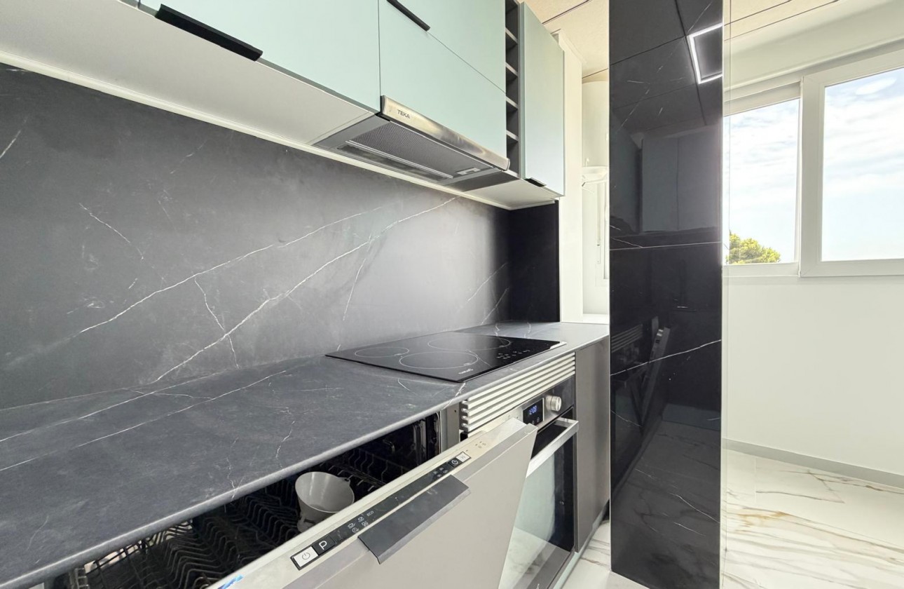Resale - Apartment / flat - Orihuela Costa - La Zenia