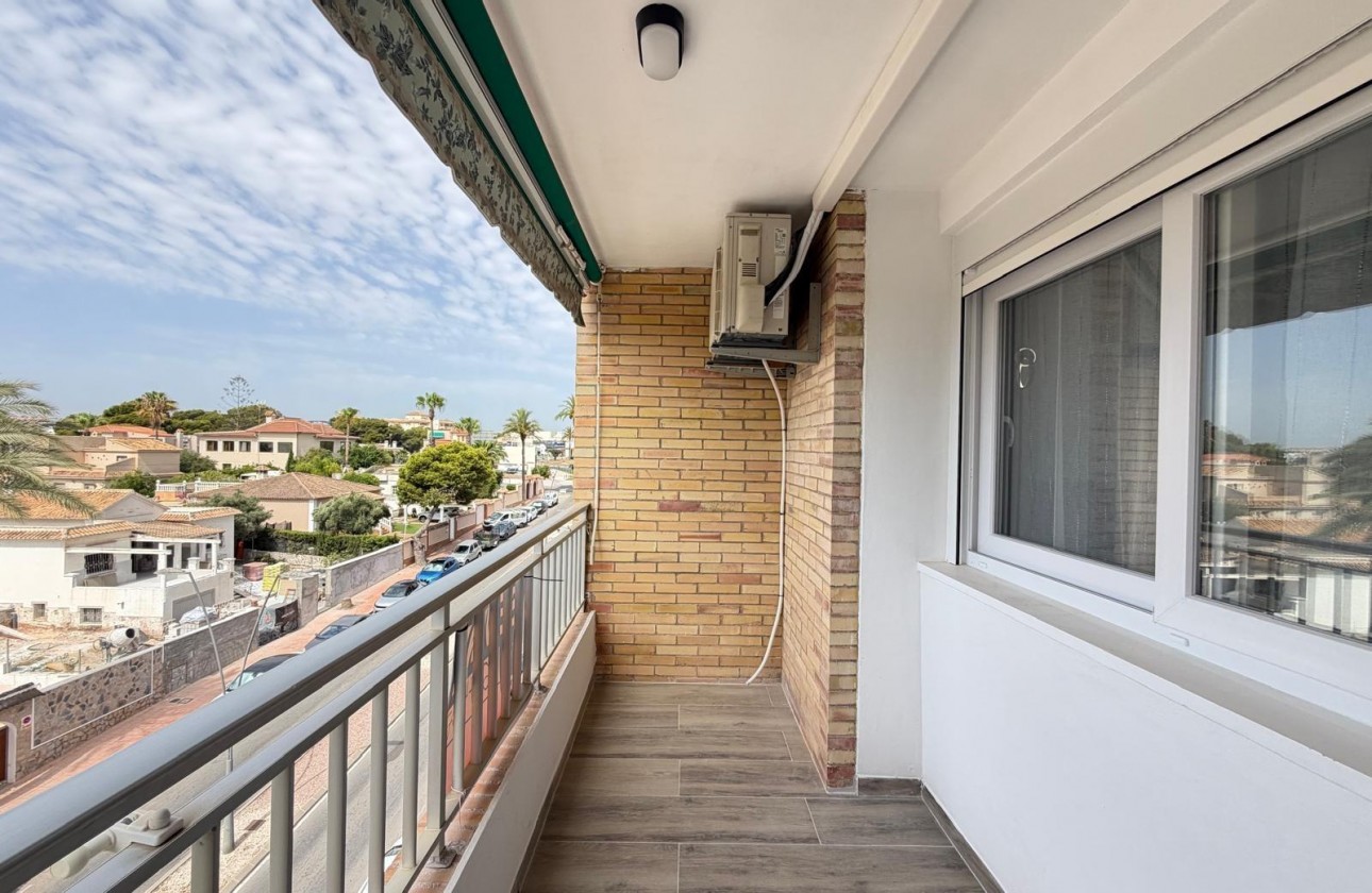 Resale - Apartment / flat - Orihuela Costa - La Zenia