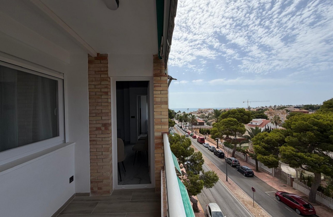 Resale - Apartment / flat - Orihuela Costa - La Zenia