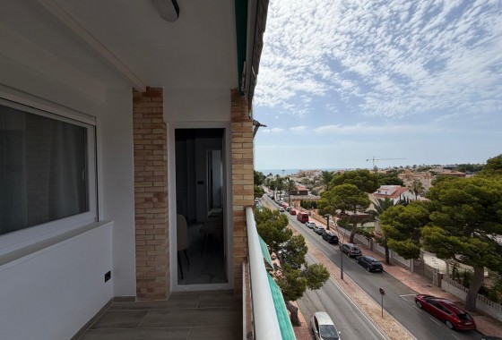 Resale - Apartment / flat - Orihuela Costa - La Zenia