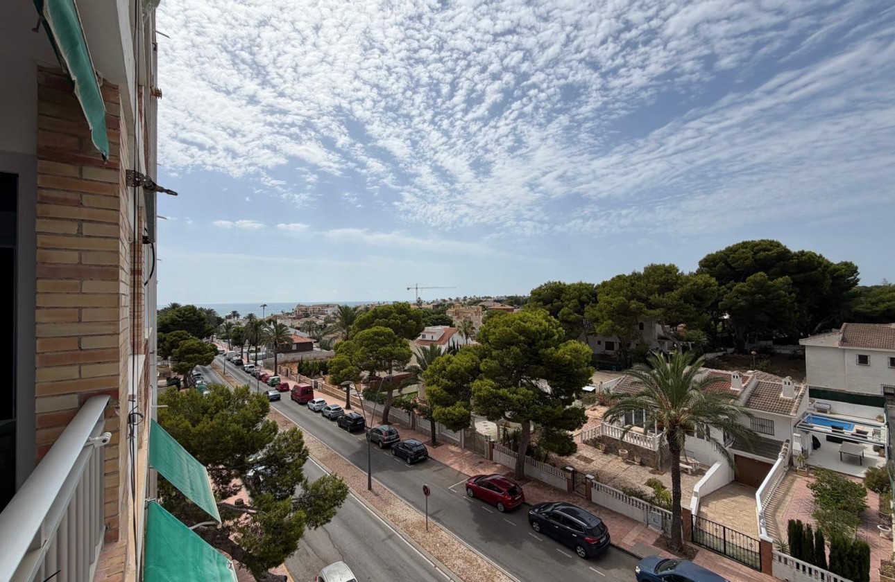 Resale - Apartment / flat - Orihuela Costa - La Zenia
