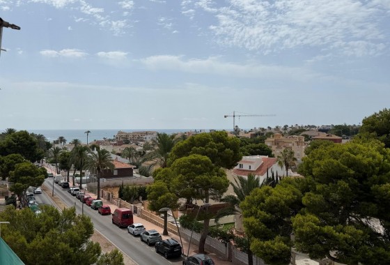 Resale - Apartment / flat - Orihuela Costa - La Zenia