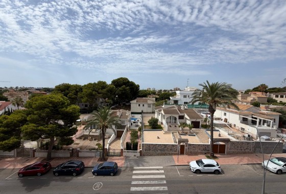 Resale - Apartment / flat - Orihuela Costa - La Zenia