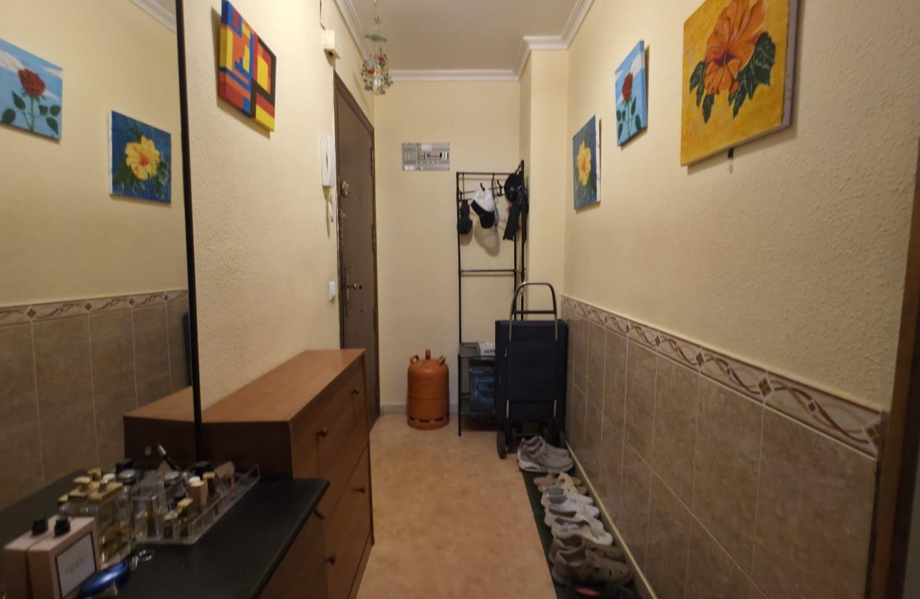 Resale - Apartment / flat - Torrevieja - Playa del Cura