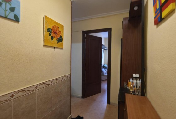 Resale - Apartment / flat - Torrevieja - Playa del Cura