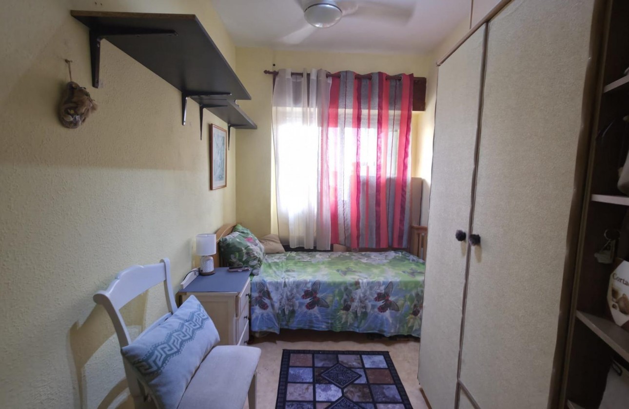 Resale - Apartment / flat - Torrevieja - Playa del Cura