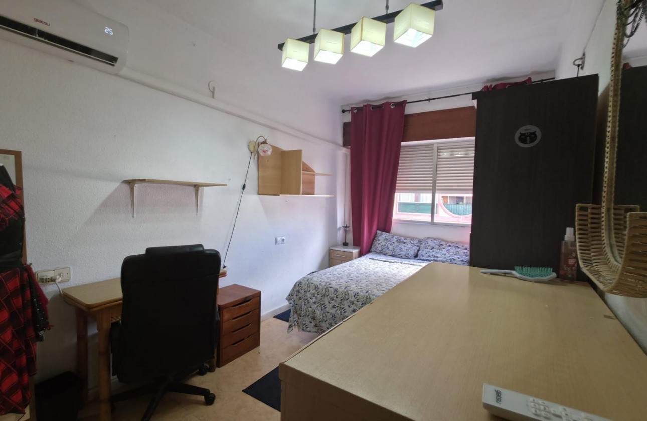 Resale - Apartment / flat - Torrevieja - Playa del Cura