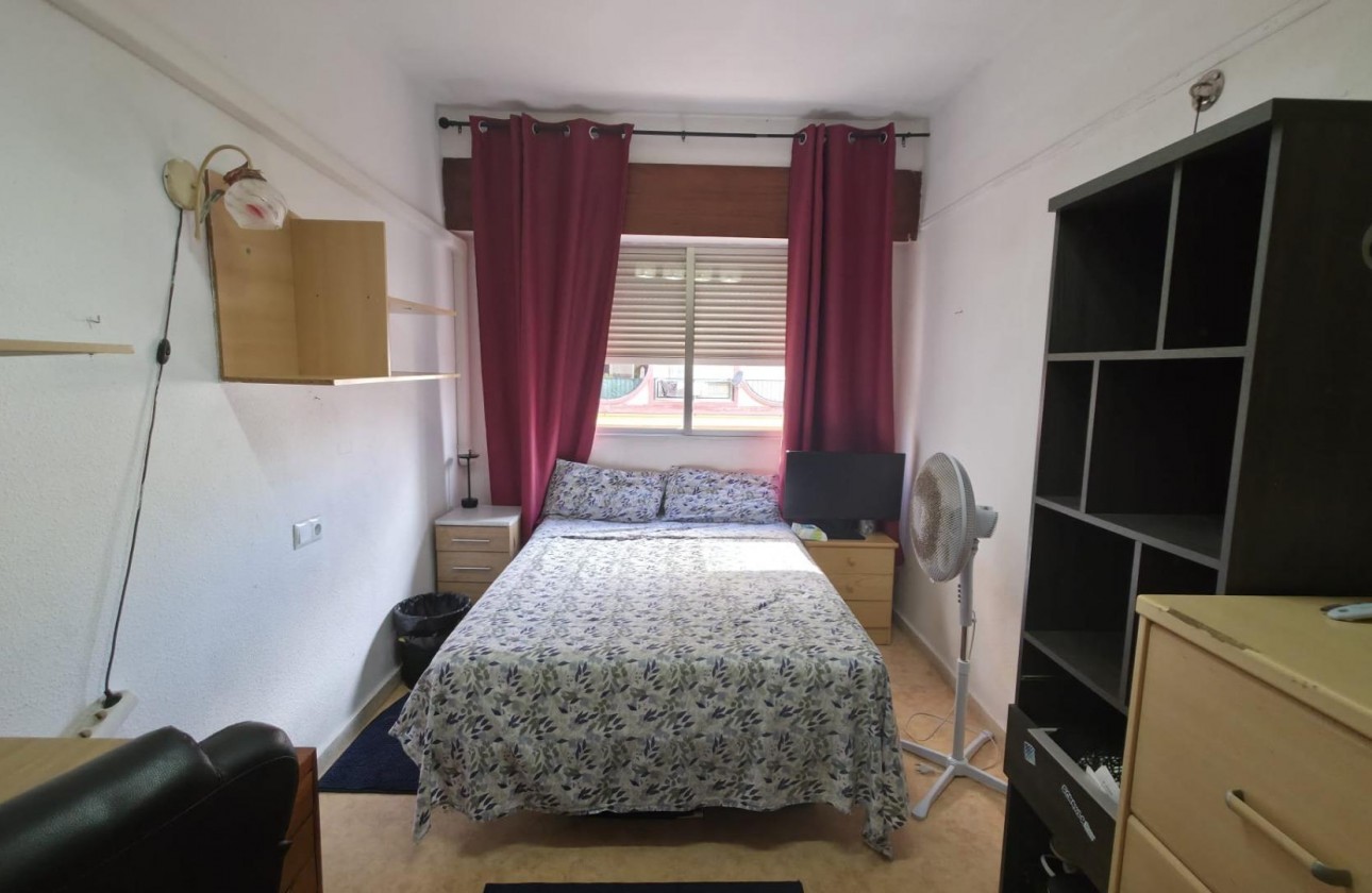Resale - Apartment / flat - Torrevieja - Playa del Cura