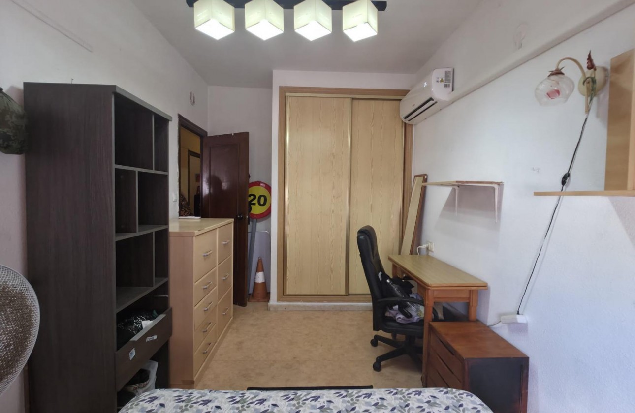 Resale - Apartment / flat - Torrevieja - Playa del Cura