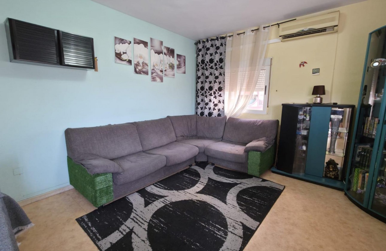 Resale - Apartment / flat - Torrevieja - Playa del Cura