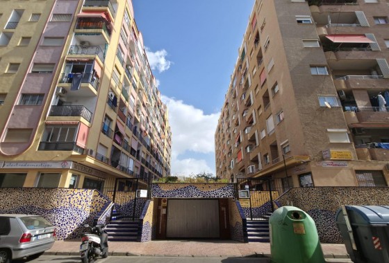 Resale - Apartment / flat - Torrevieja - Playa del Cura