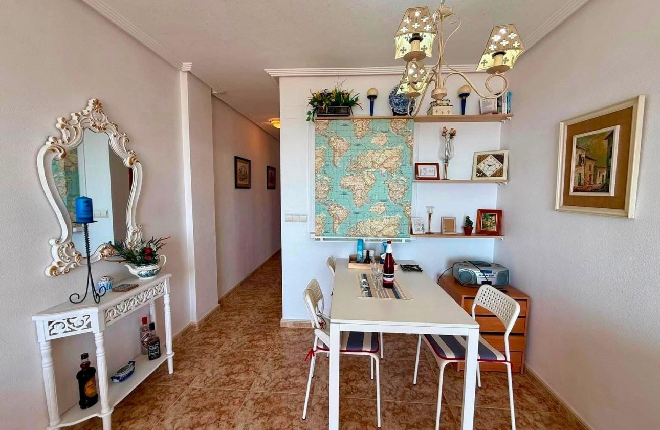 Resale - Apartment / flat - Torrevieja - Playa del Cura
