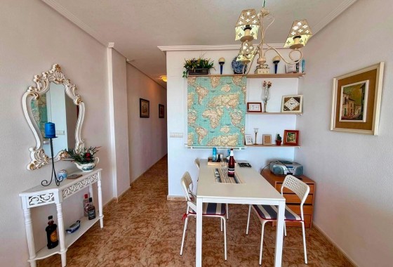 Resale - Apartment / flat - Torrevieja - Playa del Cura