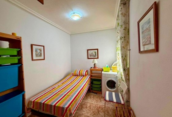 Resale - Apartment / flat - Torrevieja - Playa del Cura